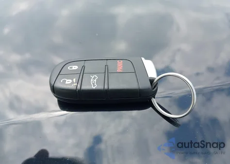 2015 Chrysler 300 Limited from USA, damaged, VIN 2C3CCARG6FH892211